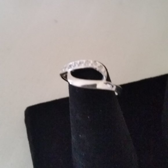 CUBIC ZIRCONIA PAVE' INFINITY RING. SIZE 6 - Picture 3 of 3